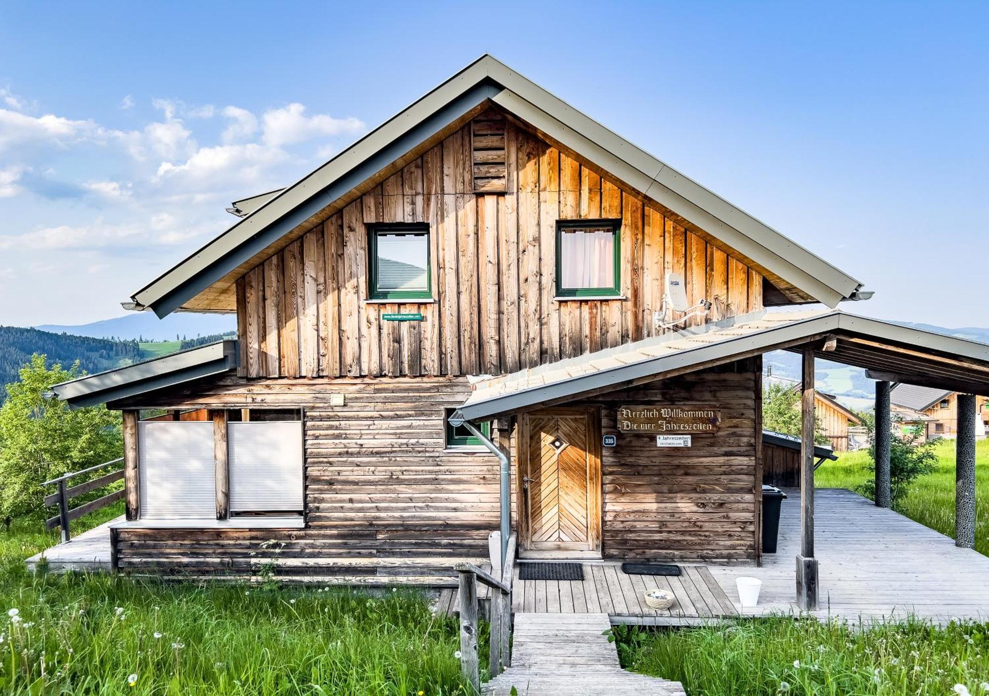 1A Chalet '4 Jahreszeiten' Ski Fahren Und Jacuzzi Mit Aussicht! Бад-Санкт-Леонхард Экстерьер фото