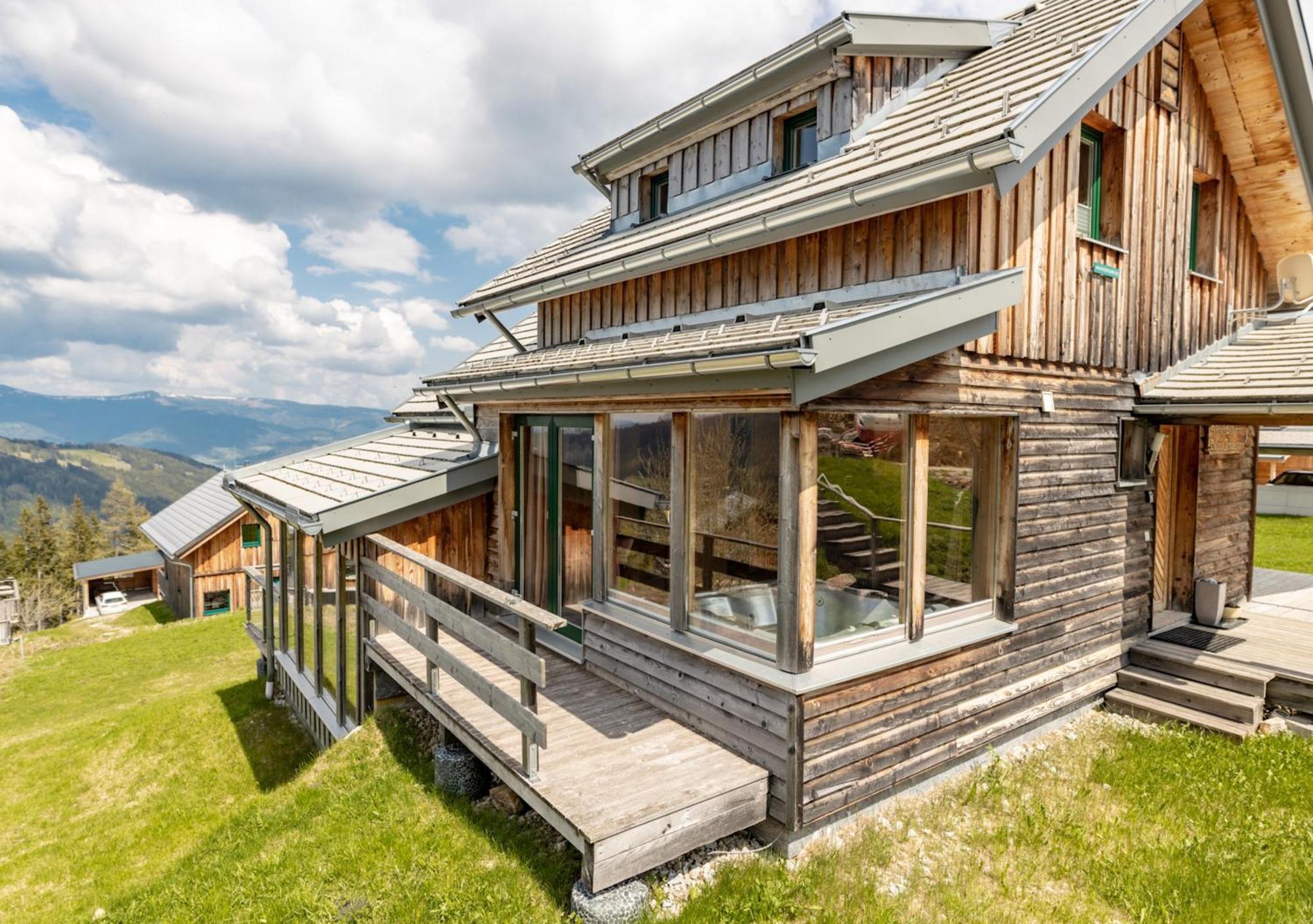 1A Chalet '4 Jahreszeiten' Ski Fahren Und Jacuzzi Mit Aussicht! Бад-Санкт-Леонхард Экстерьер фото