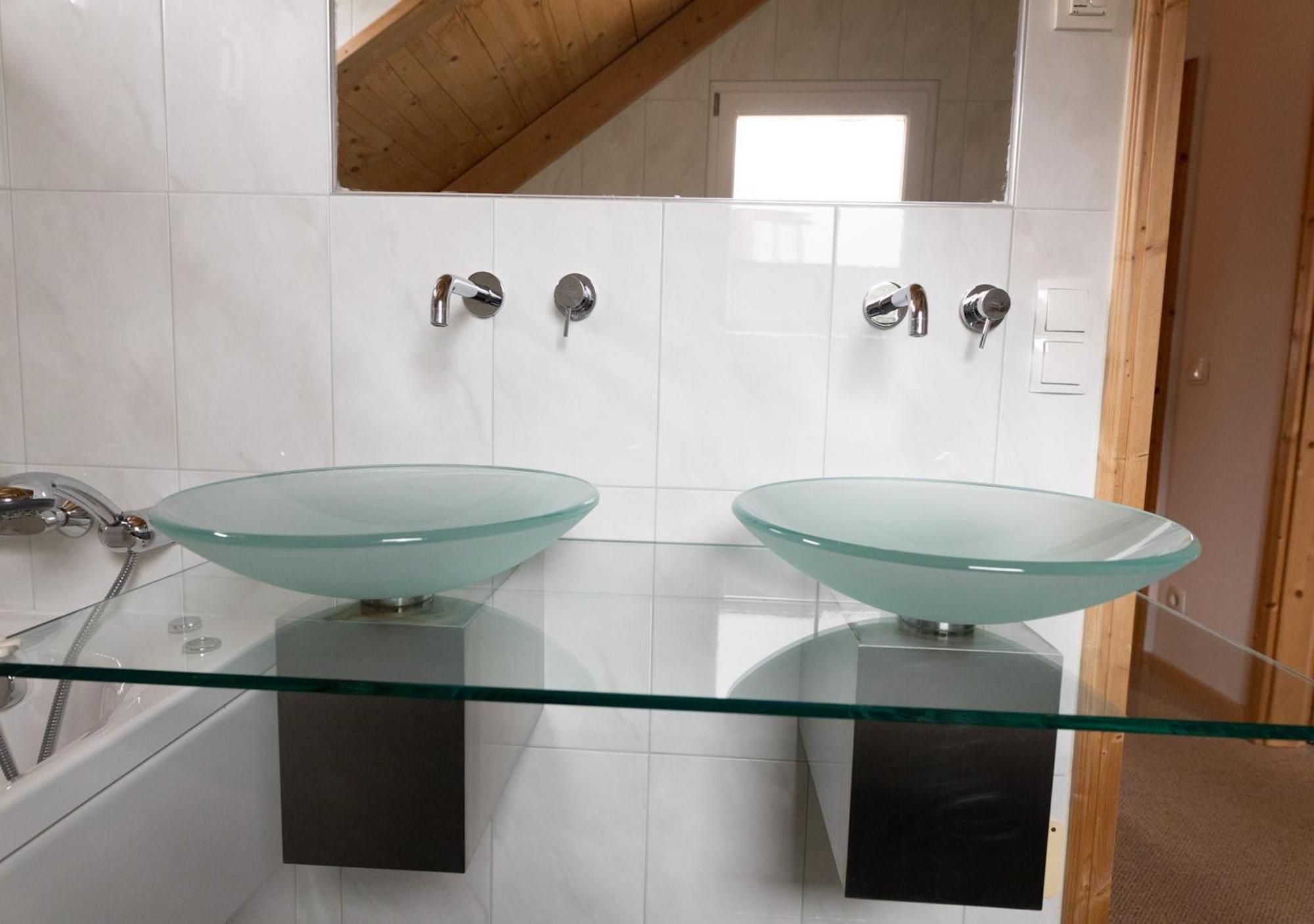 1A Chalet '4 Jahreszeiten' Ski Fahren Und Jacuzzi Mit Aussicht! Бад-Санкт-Леонхард Экстерьер фото