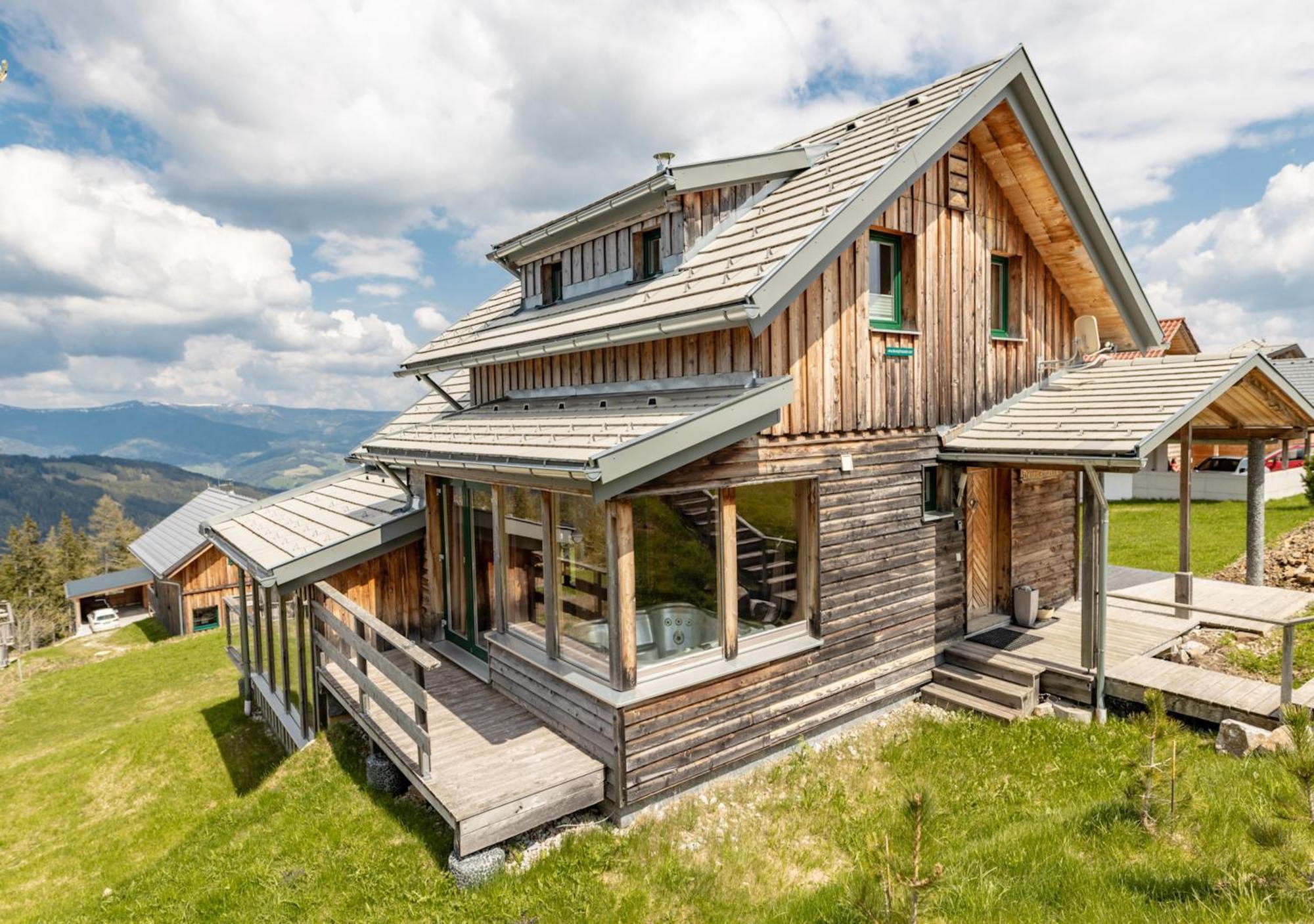 1A Chalet '4 Jahreszeiten' Ski Fahren Und Jacuzzi Mit Aussicht! Бад-Санкт-Леонхард Экстерьер фото